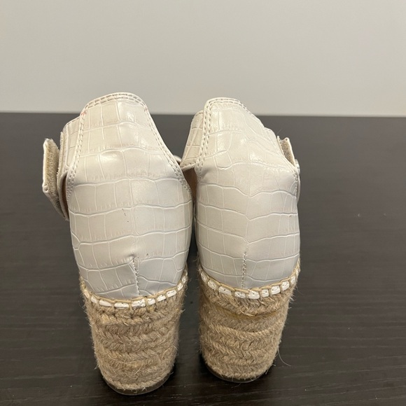Franco Sarto Carlotta Espadrille Wedge Sandals Heels White Snake Embossed Size 8 - Picture 8 of 13